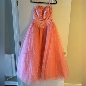 Tiffany Designs Ball Grow.